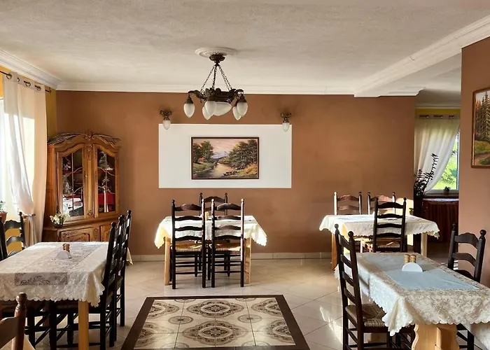 Na Dolinie Ośrodek wypoczynkowy *